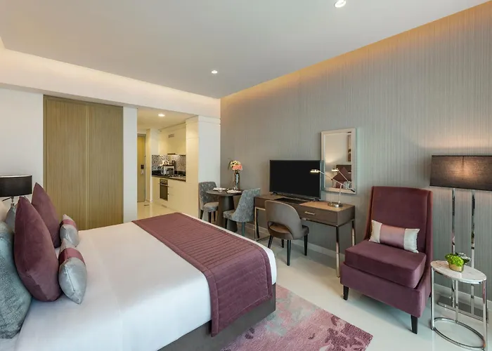Staycae Holiday Homes - Aykon C